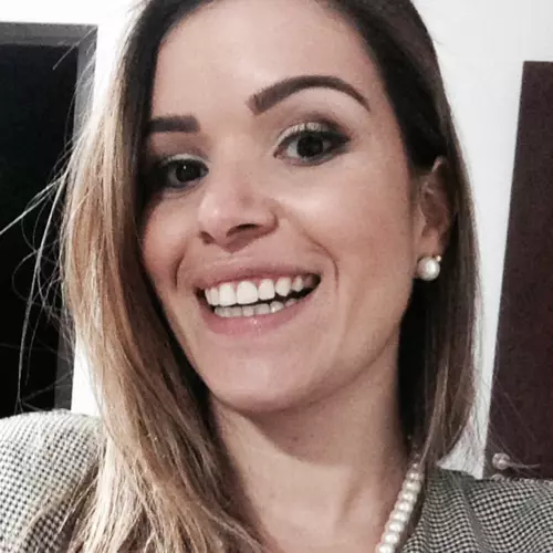Camila Gomes