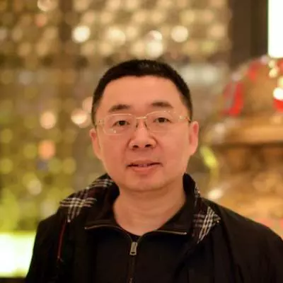 Dawei Huang