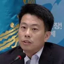Jungwook Lim