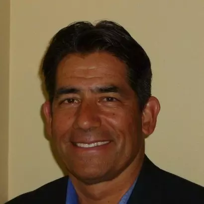 Robert Cisneros