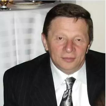 Yury Karfiol