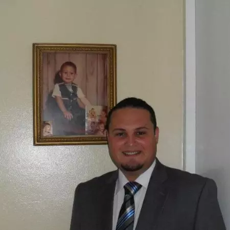 Dr. Carlos F. Luna Cruz