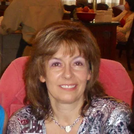 Lynda Kruczek