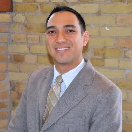 Carlos R. Cruz