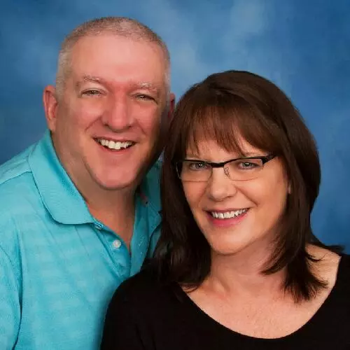 Randy and Beth Middleton (Middleton Realty Team)