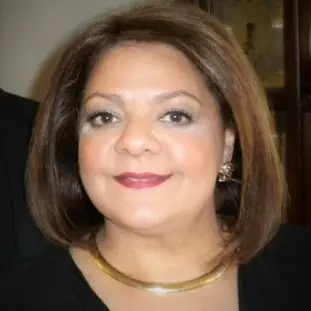 Dr. Elizabeth Piñzón