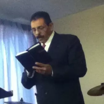 Sr. Pastor Julio Martinez